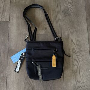 Sherpani Sadie Antitheft Crossbody Black Bag Purse NWT (RFID Protected) 10x10”